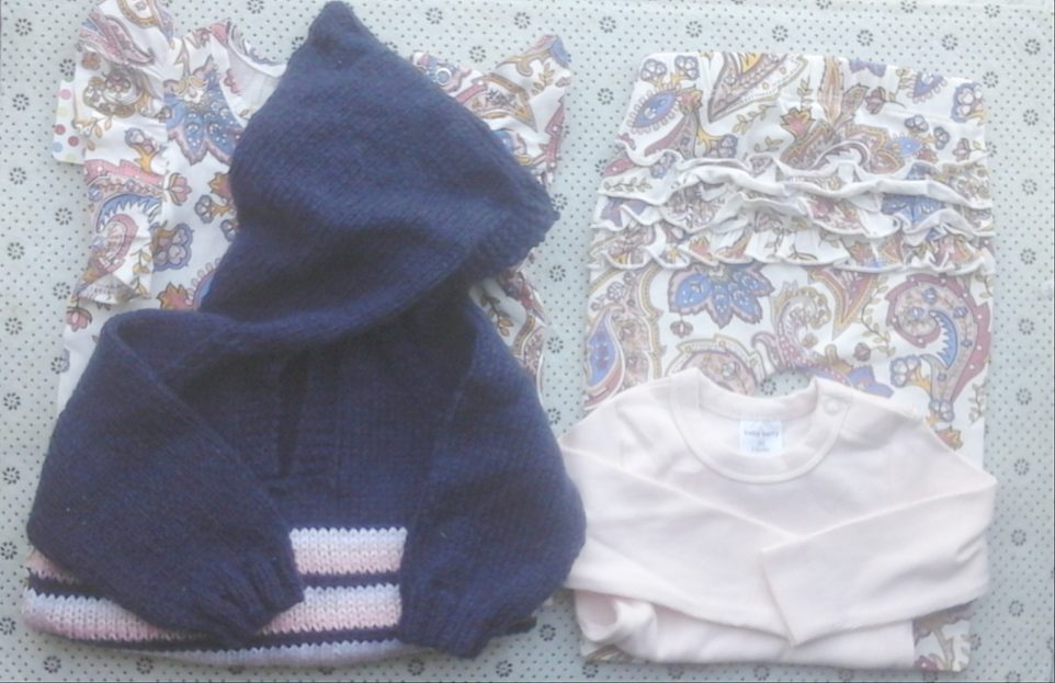 Handknitted Pull on Hoodie 3-6  months